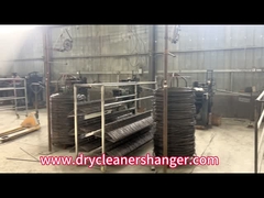 ワイヤーハンガー工場